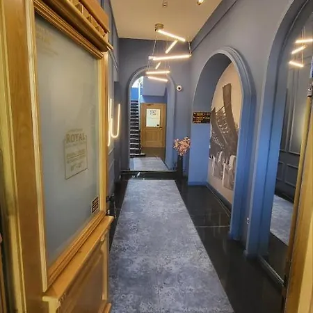 מלון דירות Royal Wellness And 4*